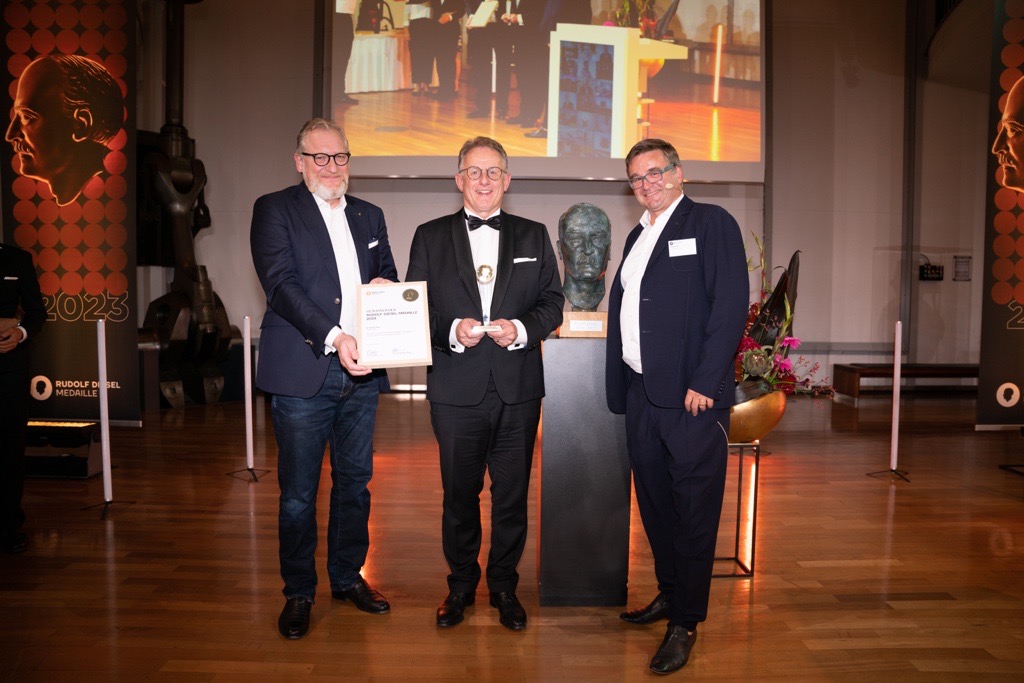 Dr. Joachim Kuhn receives the Rudolf Diesel Medal, Europe’s oldest innovation award